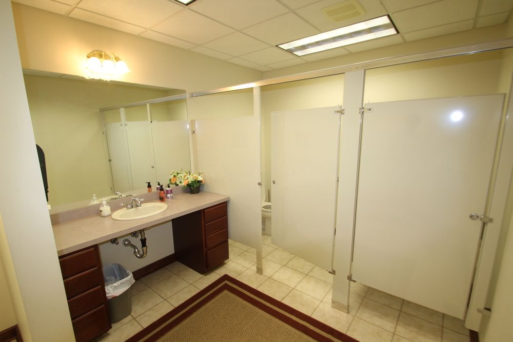 161 Northwest Ave, Tallmadge, OH 44278
